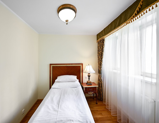 Bedroom 2, Hotel Romanza, Cheb