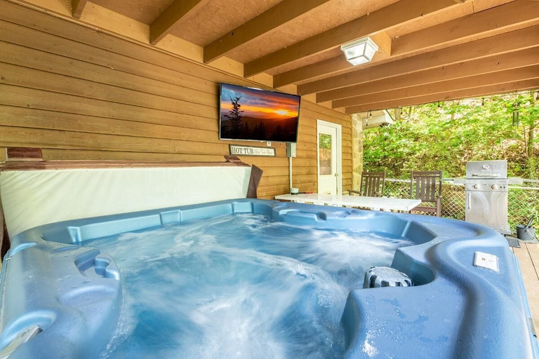 Terrace/patio 5, Carefree Hideaway, Sevier
