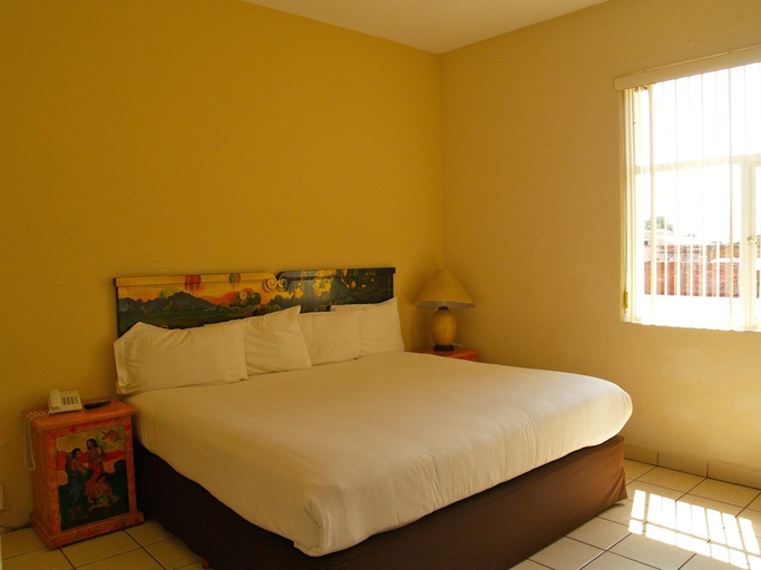 Bedroom 2, Hotel & Suites Galeria, Morelia