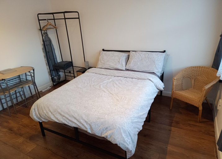 Bedroom 4, Cranbury House Apartments, Reading