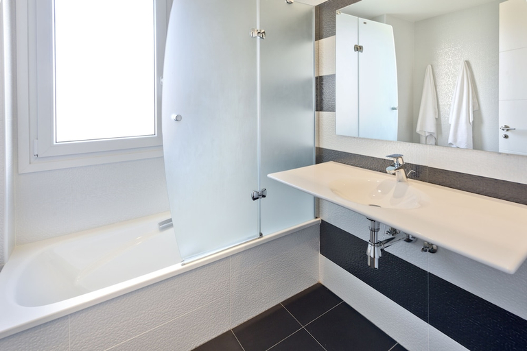 Bathroom 4, Apartamentos Norte 14, Tarragona