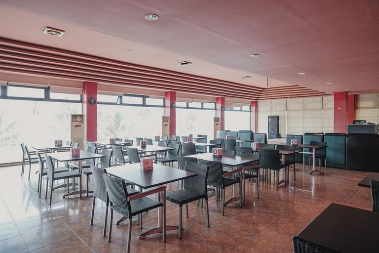 Food & Drinks, RedDoorz Plus near Pelabuhan Merak, Cilegon