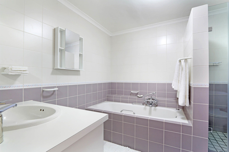 Bathroom, Camps Bay Beach Apartment, City of Cape Town