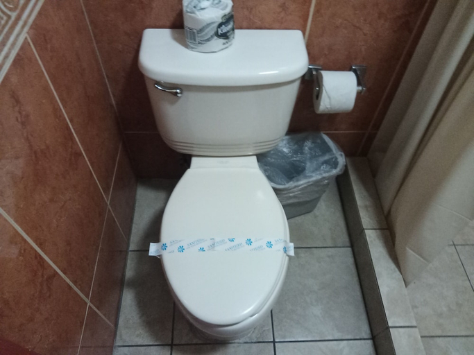 Bathroom 4, Baja Inn Hoteles La Mesa, Tijuana
