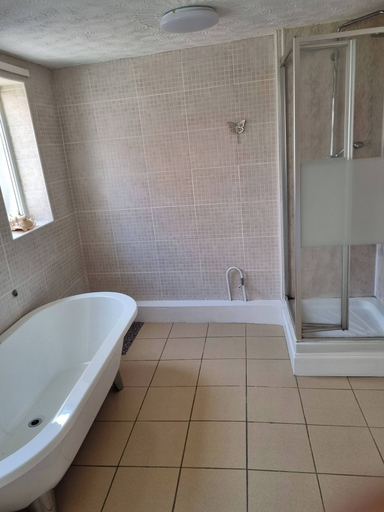 Bathroom 5, Private 2 bed Flat Sunderland City Centre, Sunderland