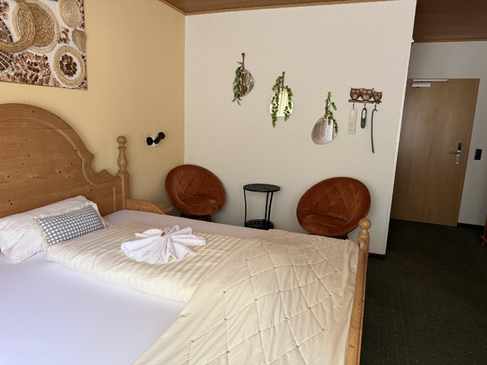 Bedroom 2, Hotel Eulenhof, Eifelkreis Bitburg-Prüm