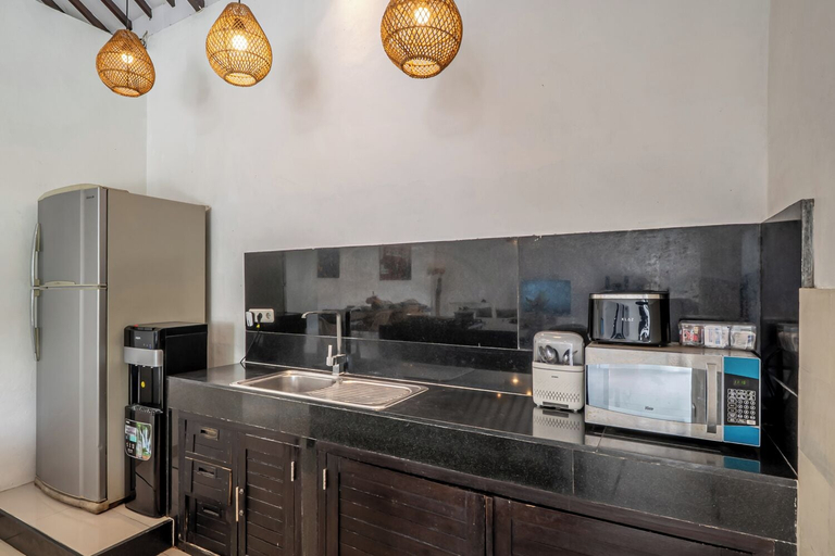Private kitchen 2, Villa Kusuma 2 Seminyak, Badung