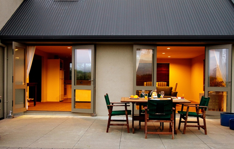 Food & Drinks, Vintners Retreat, Marlborough