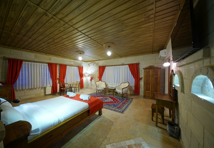 Others 2, Shoestring Stone House, Nevşehir
