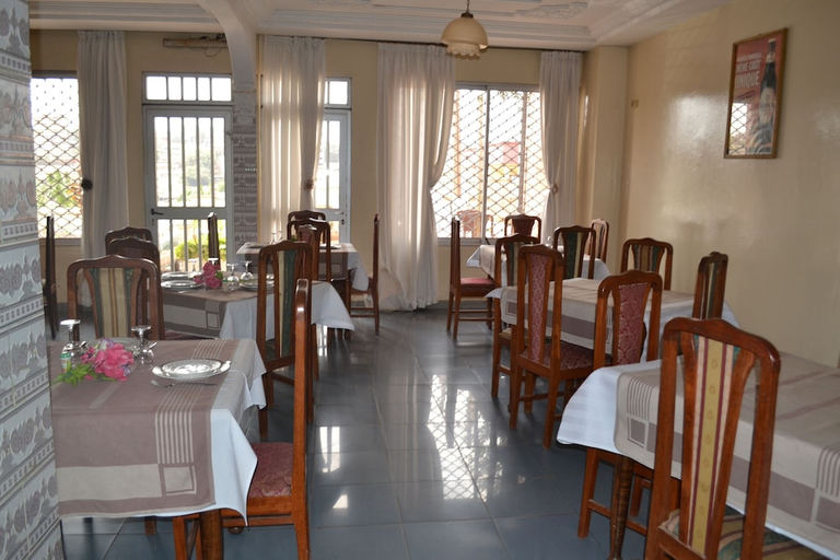 Food & Drinks, Felydac Hotel, Mfoundi