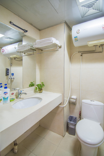 Bathroom 3, Golden Tree Business Hotel, Xi'an