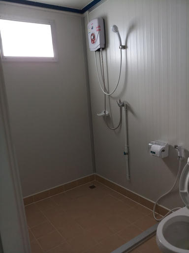 Bathroom 3, Penny's Home Stay Resort, Ban Chang
