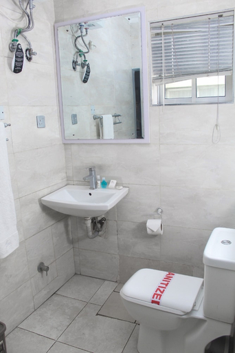 Bathroom 3, Glee Hotel, Eti-Osa