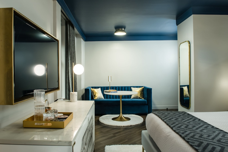Others 5, The Hotel @ New York City, New York