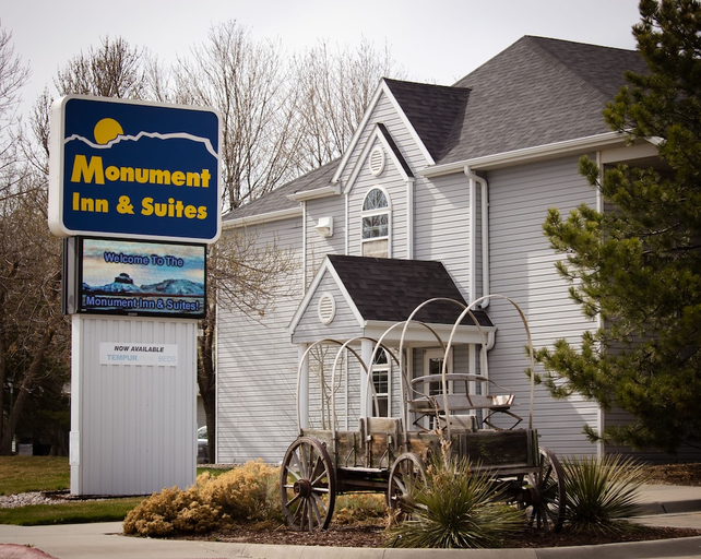 Exterior & Views 1, Monument Inn & Suites, Scotts Bluff
