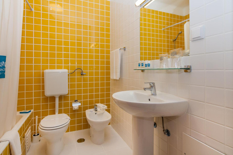 Bathroom 4, Mirachoro Praia da Rocha, Portimão