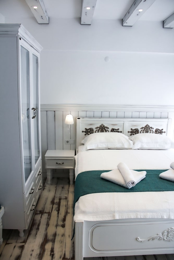 Bedroom 2, Kalinihta Otel, Bozcaada
