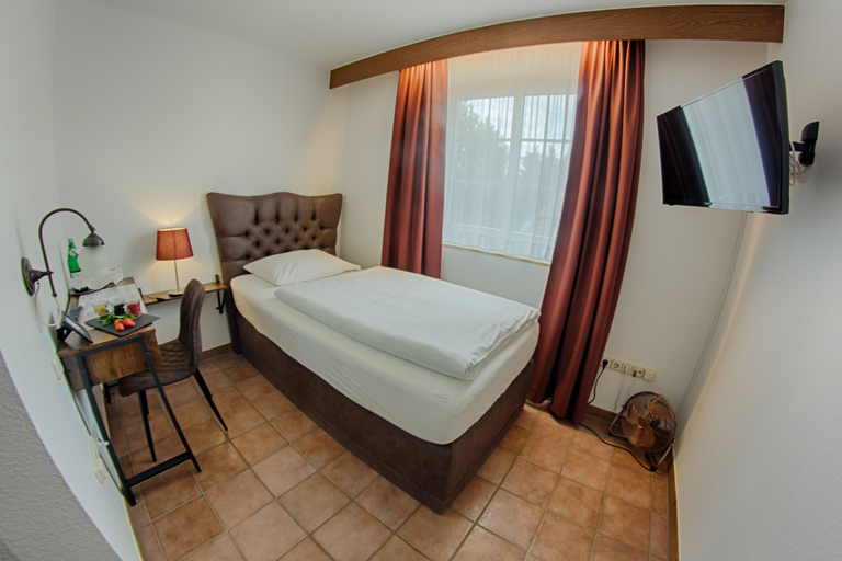 Bedroom 3, Hotel Landhaus Goddertzhof, Heinsberg