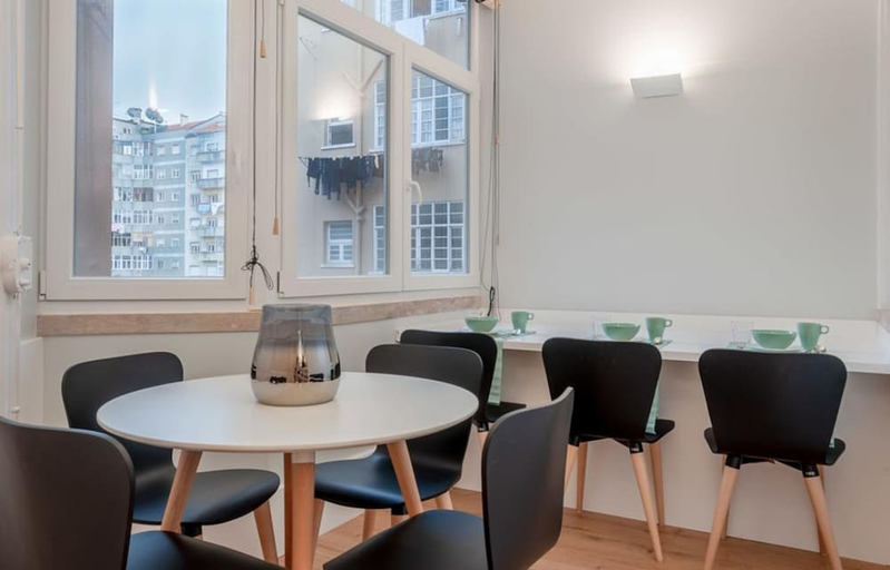 Food & Drinks, NLC Rooms & Suites, Lisbon
