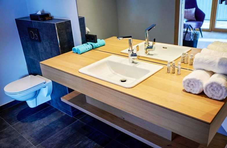 Bathroom 4, Hotel Morgenzeit, Zell am See