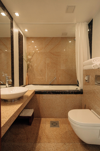 Bathroom 4, Rixwell Collection Savoy Boutique Hotel, Tallinn