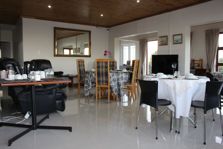 Food & Drinks 5, Paarl Mountain Lodge, Cape Winelands