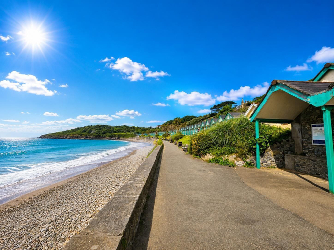 Beach 3, The Mews - 1 Bed Holiday Home - Langland, Swansea