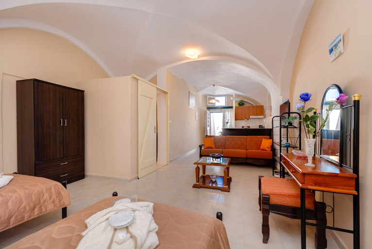 Bedroom 4, Suite Mantilaria, South Aegean