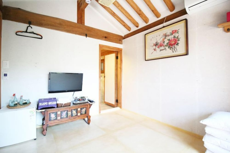 Bedroom 3, Sori poonggyung, Jeonju