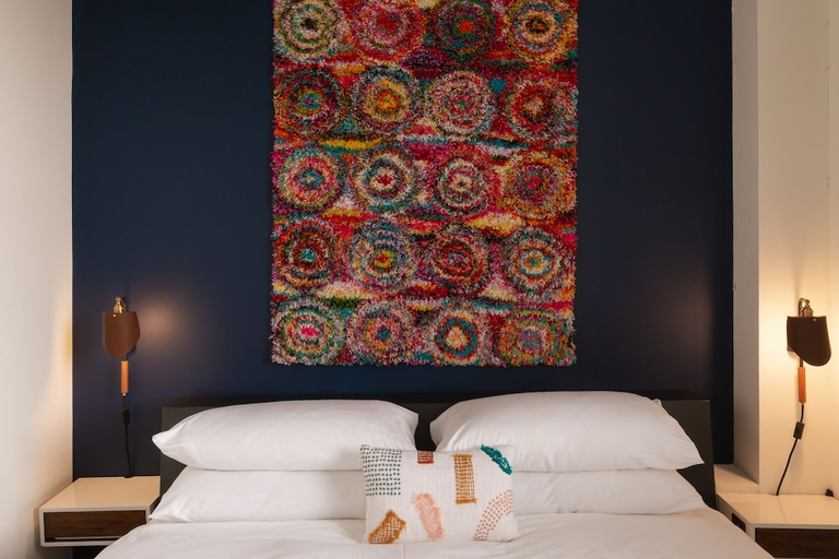 Bedroom 2, Hotel Clemons, Hamilton