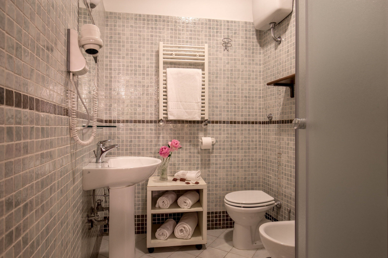 Bathroom 5, Residenza Il Bollo Holiday House, Rome