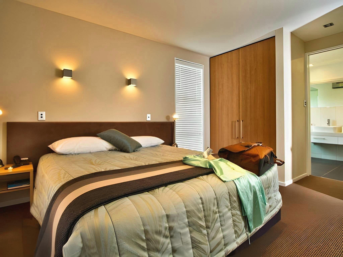 Bedroom, The Fairways Luxury Accommodation Kaikoura, Kaikoura