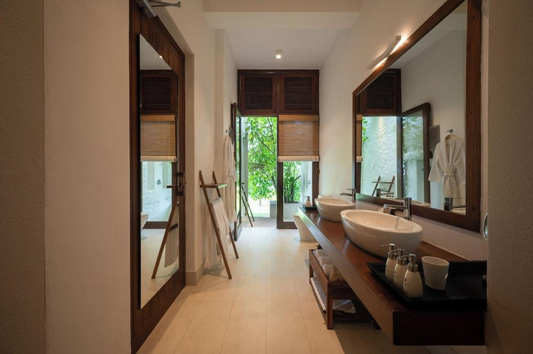 Bathroom 4, Kumu Beach By Teardrop Hotels, Balapitiya