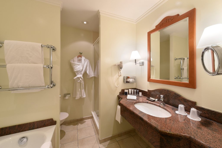 Bathroom 5, Hotel La Barcarolle, Nyon