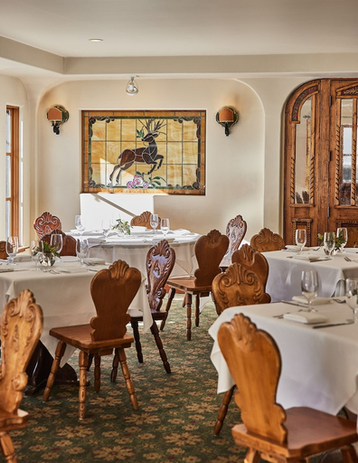 Food & Drinks 4, Goldener Hirsch, Auberge Resorts Collection, Summit
