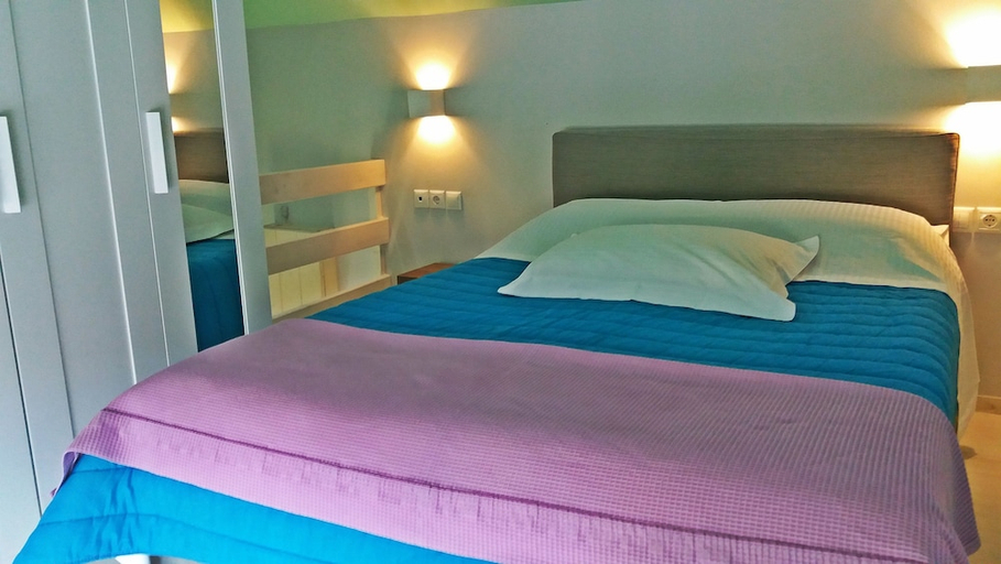 Bedroom 4, Alissachni, Peloponnese