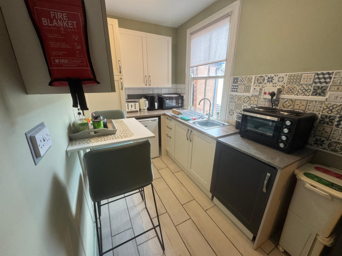 Others 3, Holywell Apartment - Luxury One Bedroom Apartment, Flintshire