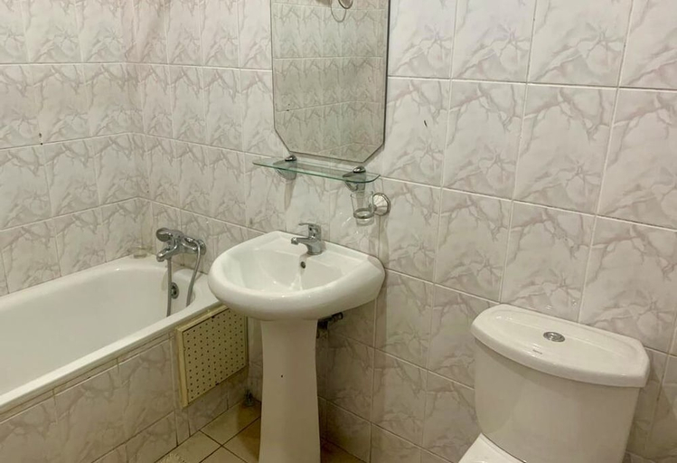 Bathroom 4, Mikaddo City Inn, Kumasi