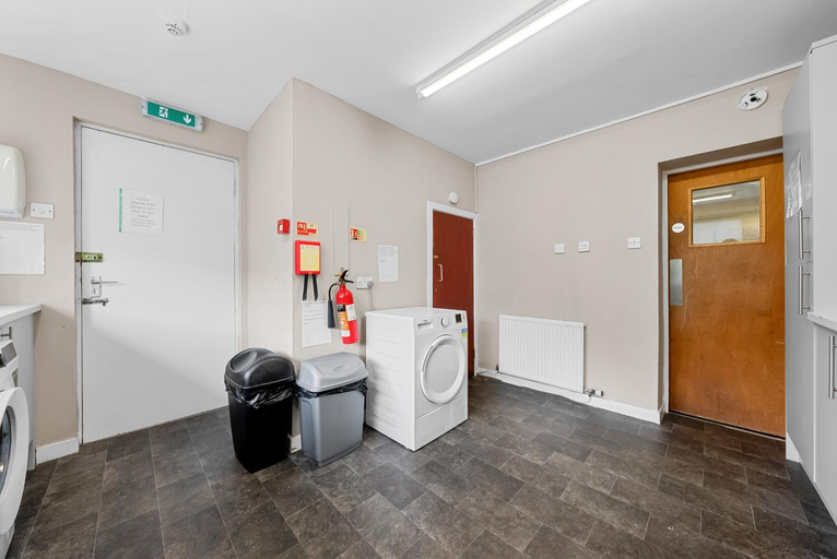 Others 4, mySTAYINN Telford Guest House, Highland