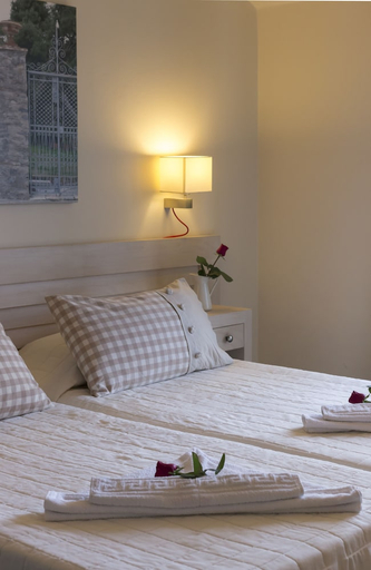 Bedroom 2, Esperance 1, South Aegean