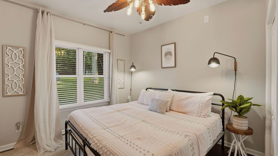 Bedroom 2, Lakefront Estate Pool + Hot Tub + Dock + Sauna Oasis at Ballycastle, Mecklenburg