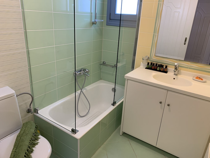 Bathroom 3, Villa Modus Vivendi, South Aegean