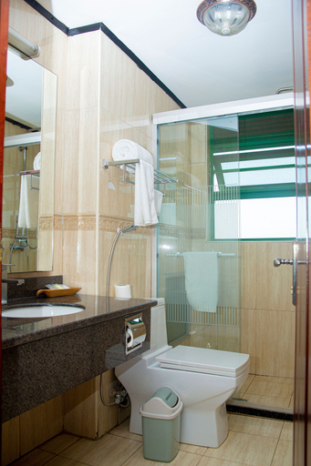 Bathroom 3, Highlands Suites Hotel, Gasabo