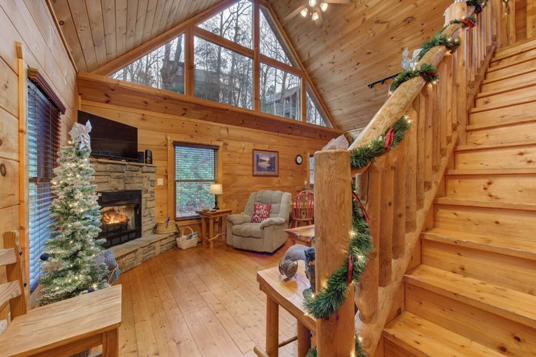 Living area 4, Sleeping Bear Hideaway, Sevier
