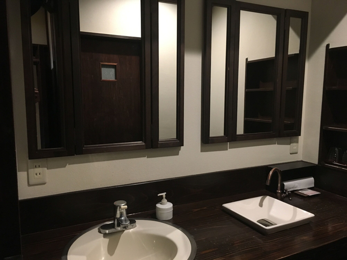 Bathroom 3, Yumoto Chouza, Takayama