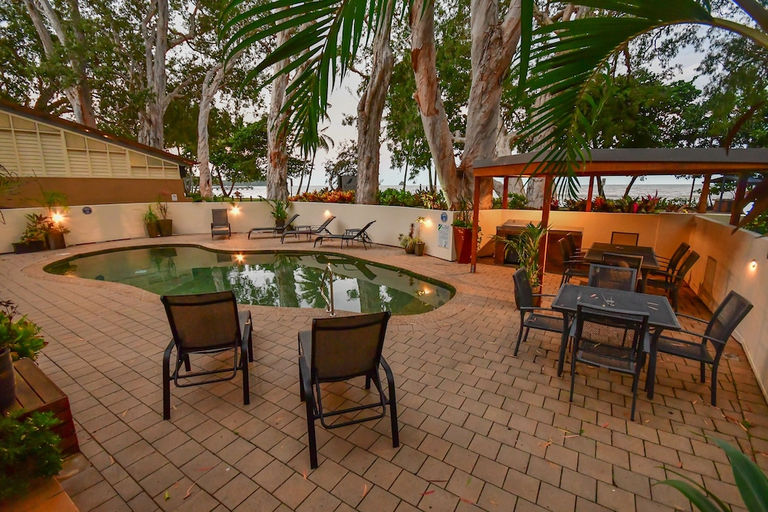 Food & Drinks 5, Marlin Waters Beachfront Apartments, Cairns