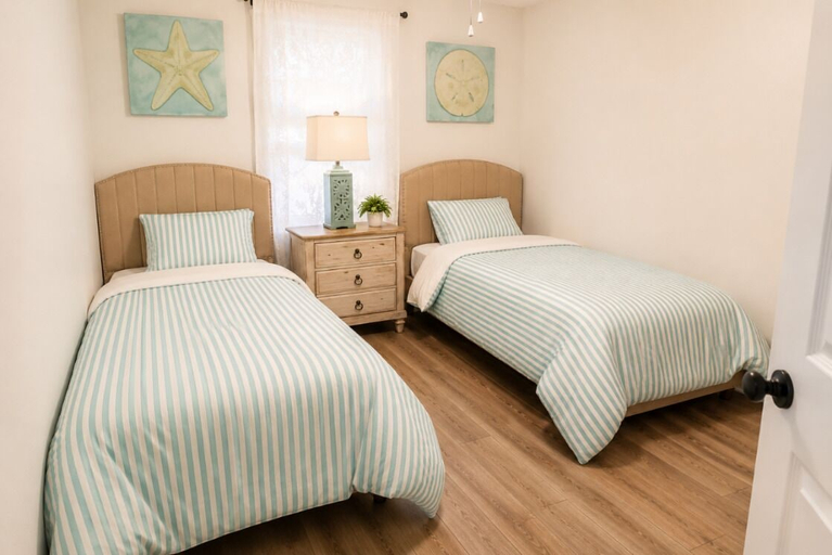 Room 3, Saltwater Haven, Walton
