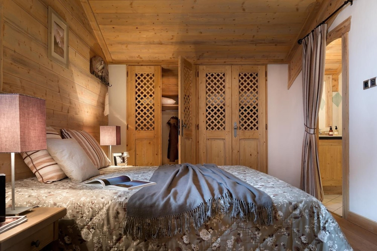 Bedroom 3, CGH Résidences & Spas Le Coeur d'Or, Savoie