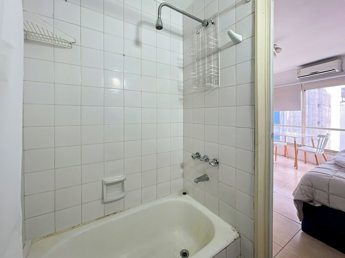 Bathroom 5, Charming Studio Your Urban Retreat in Recoleta Buenos Aires, Distrito Federal