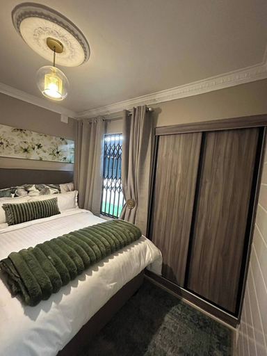 Room 3, Have the entire house to yourself, City of Johannesburg